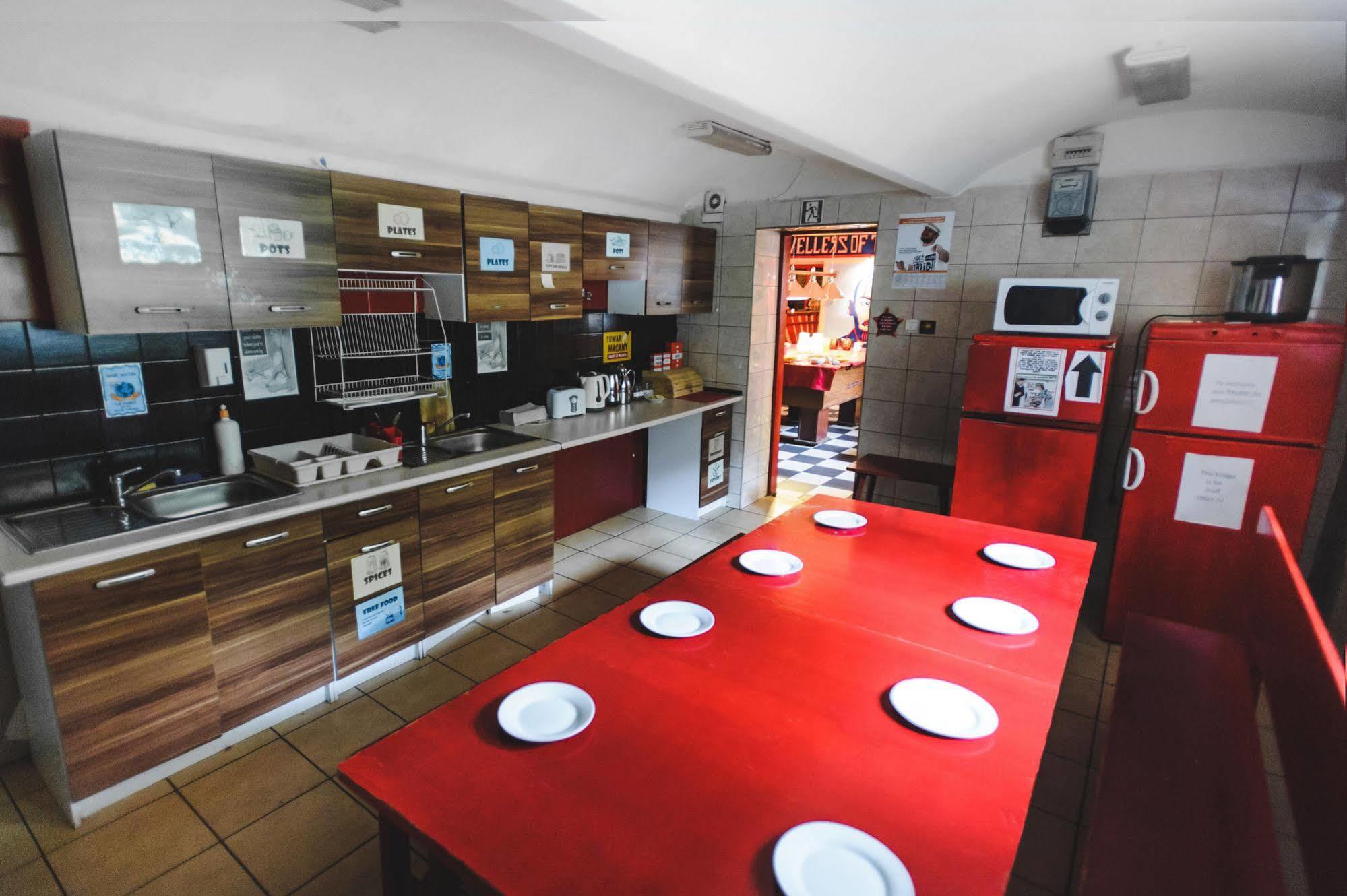 Good Bye Lenin Pub & Garden Hostel 克拉科夫 外观 照片