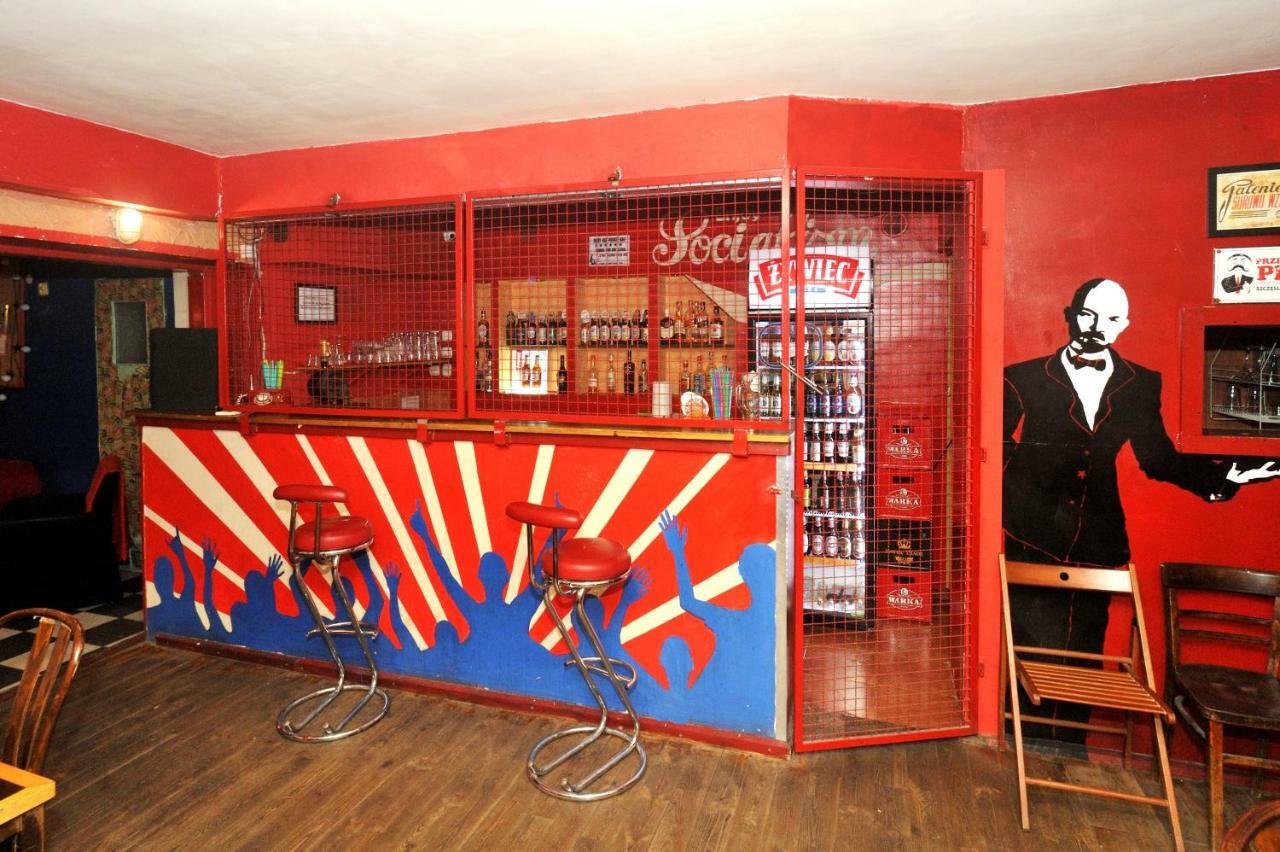 Good Bye Lenin Pub & Garden Hostel 克拉科夫 外观 照片
