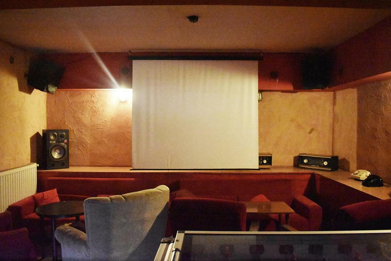 Good Bye Lenin Pub & Garden Hostel 克拉科夫 外观 照片